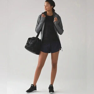 Lululemon Tracker  Short Four Way Stretch Navy
